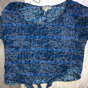 Short sleeve crop top